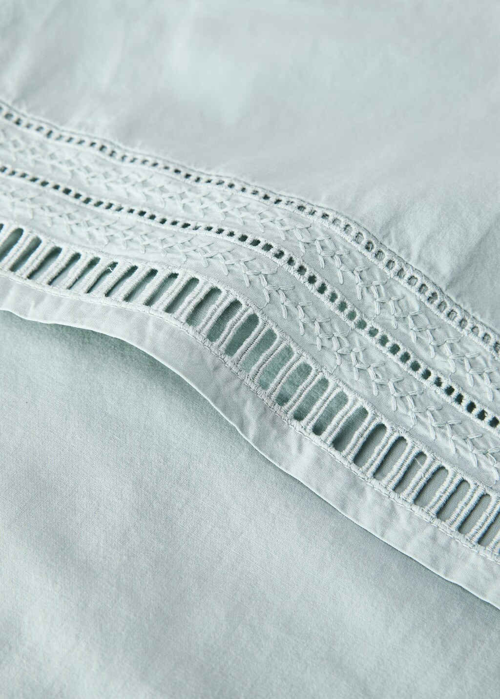 Pillowcase with embroidered finish, 45x110 cm - Light Pink