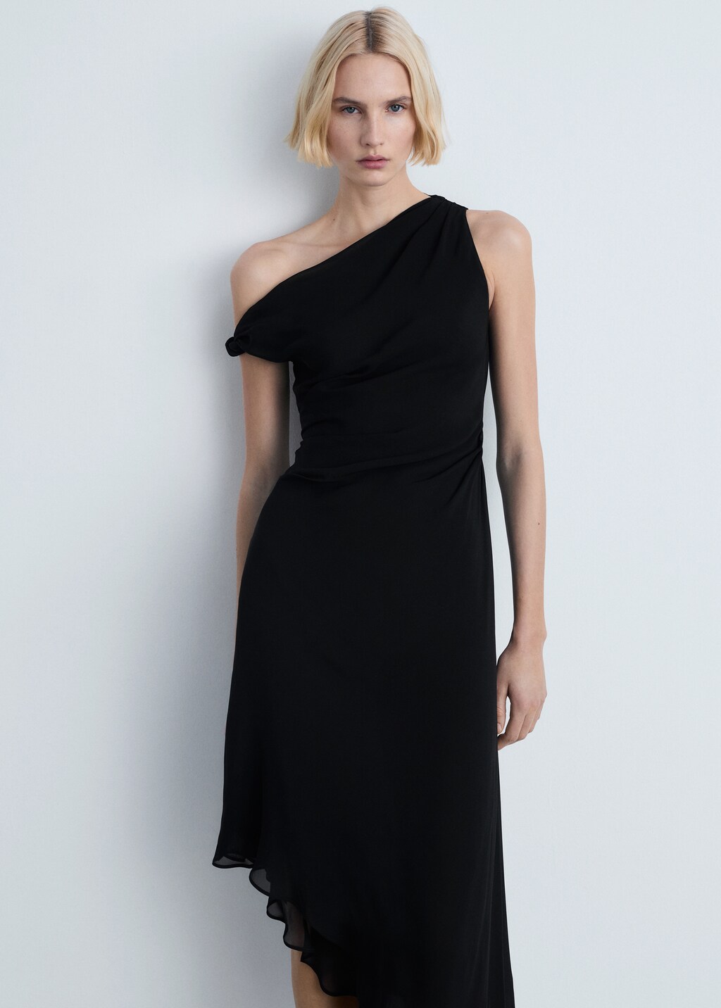 Asymmetric draped gown - Black