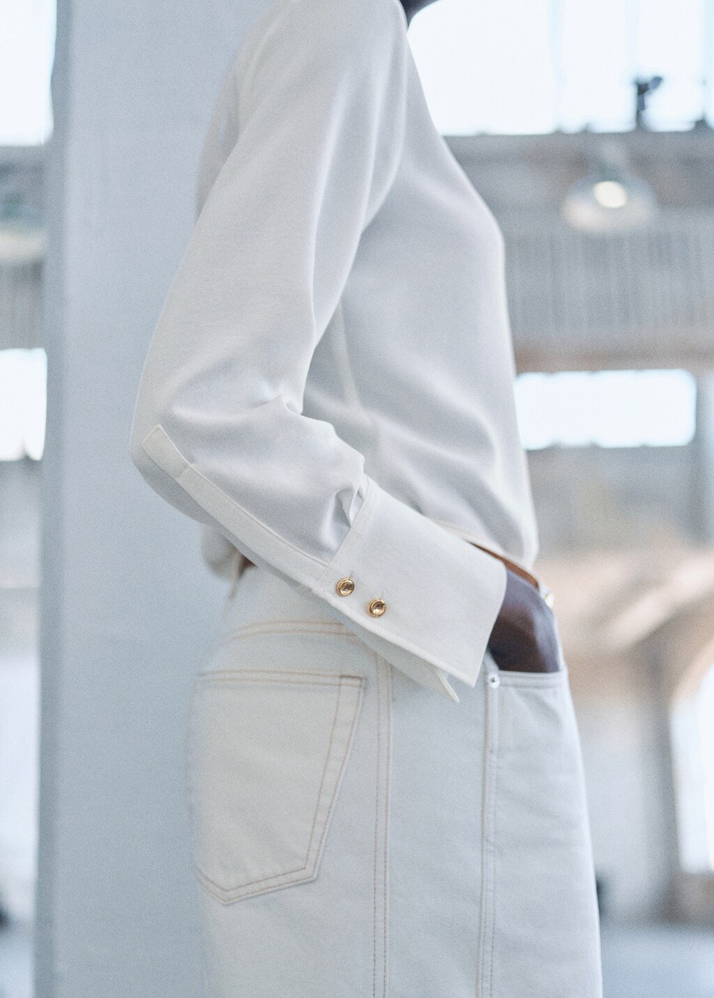 Buttoned flowy shirt - Off White