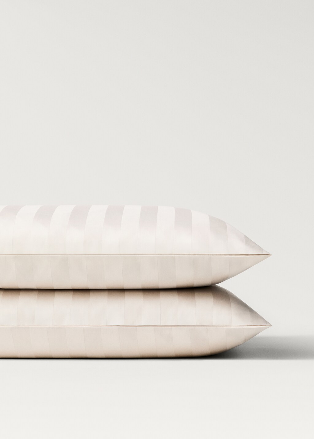 Multi-striped satin pillow cover 50x75cm - Beige