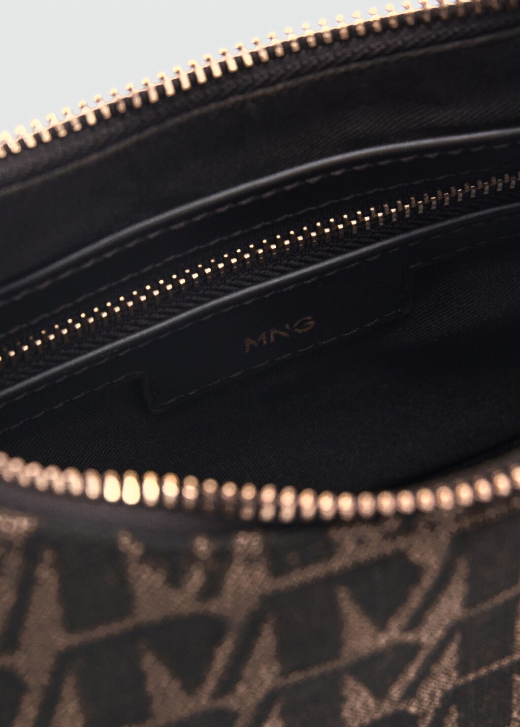 Shoulder bag with printed logo - Chocolate