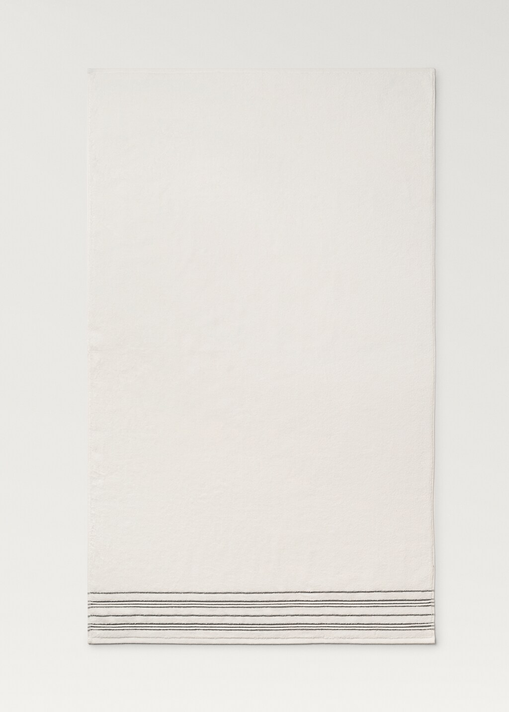 Bath towel with striped trim - White