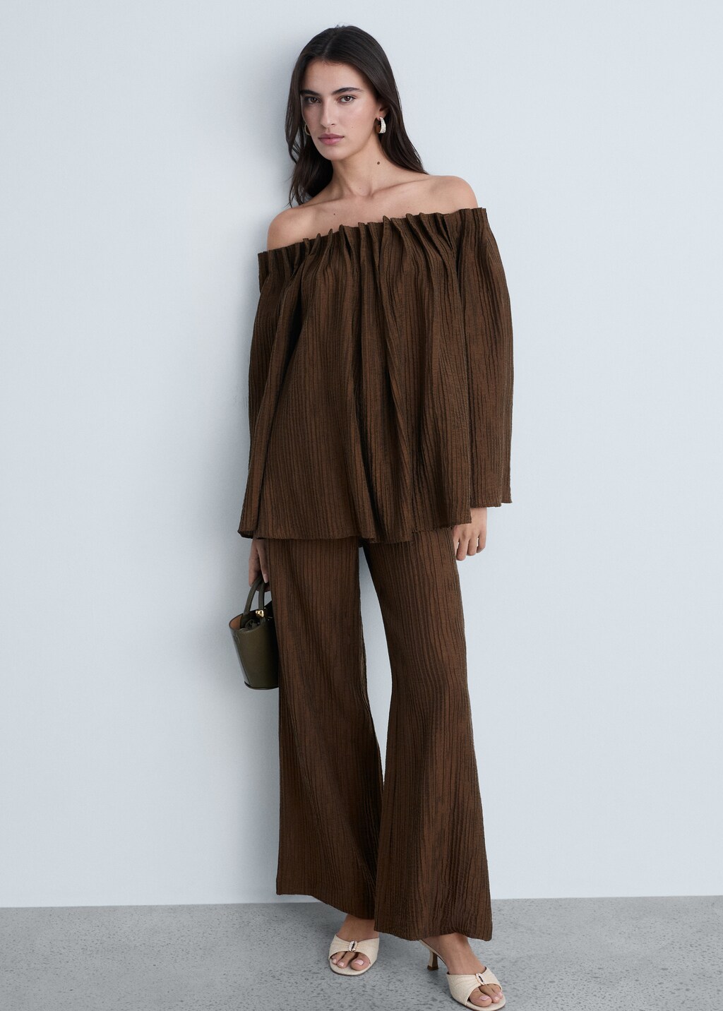 Straight textured trousers - Coffee
