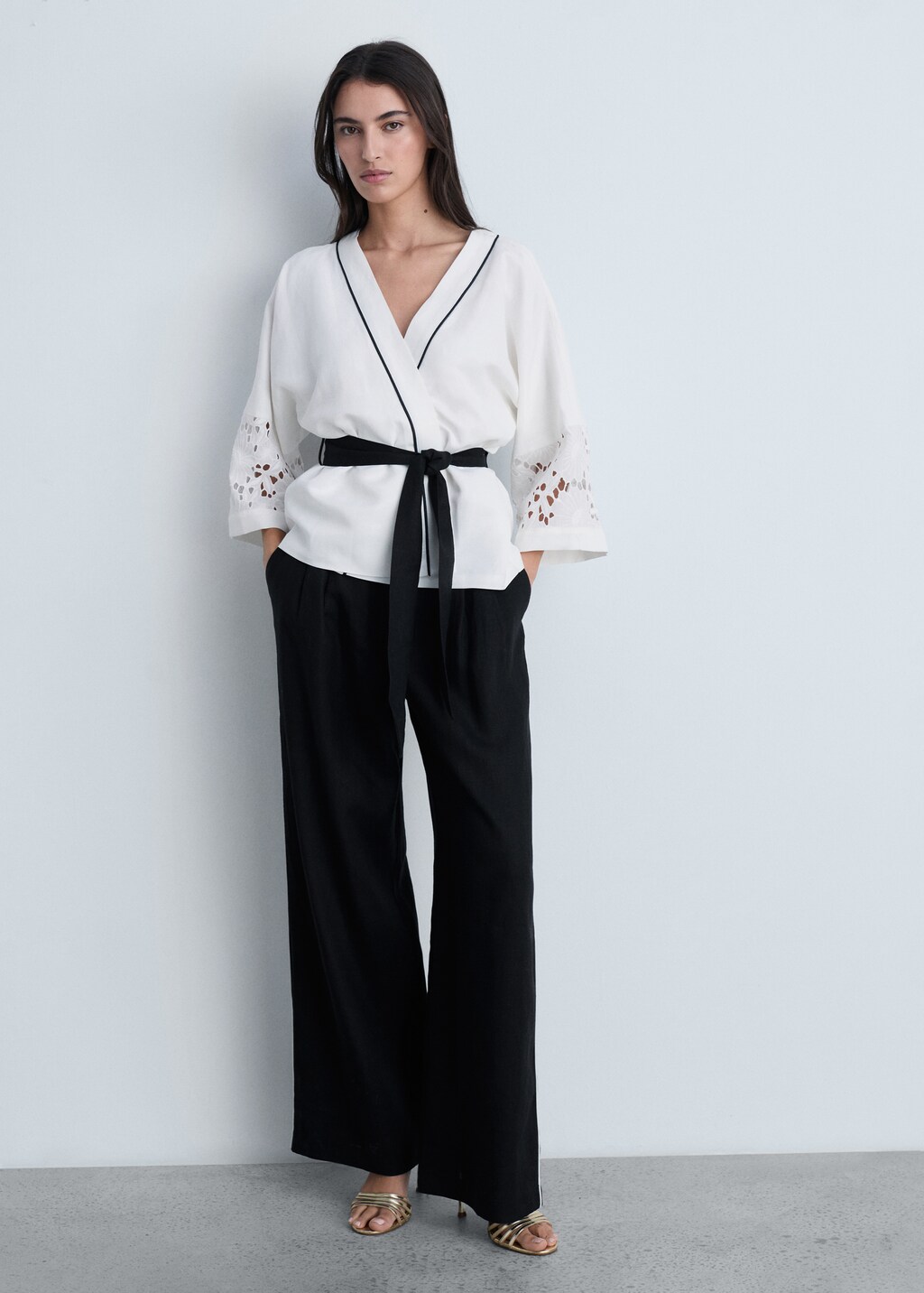 Contrast-stripe linen trousers - Vanilla