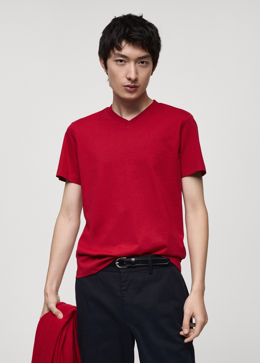 100% cotton slim-fit V-neck t-shirt - Red