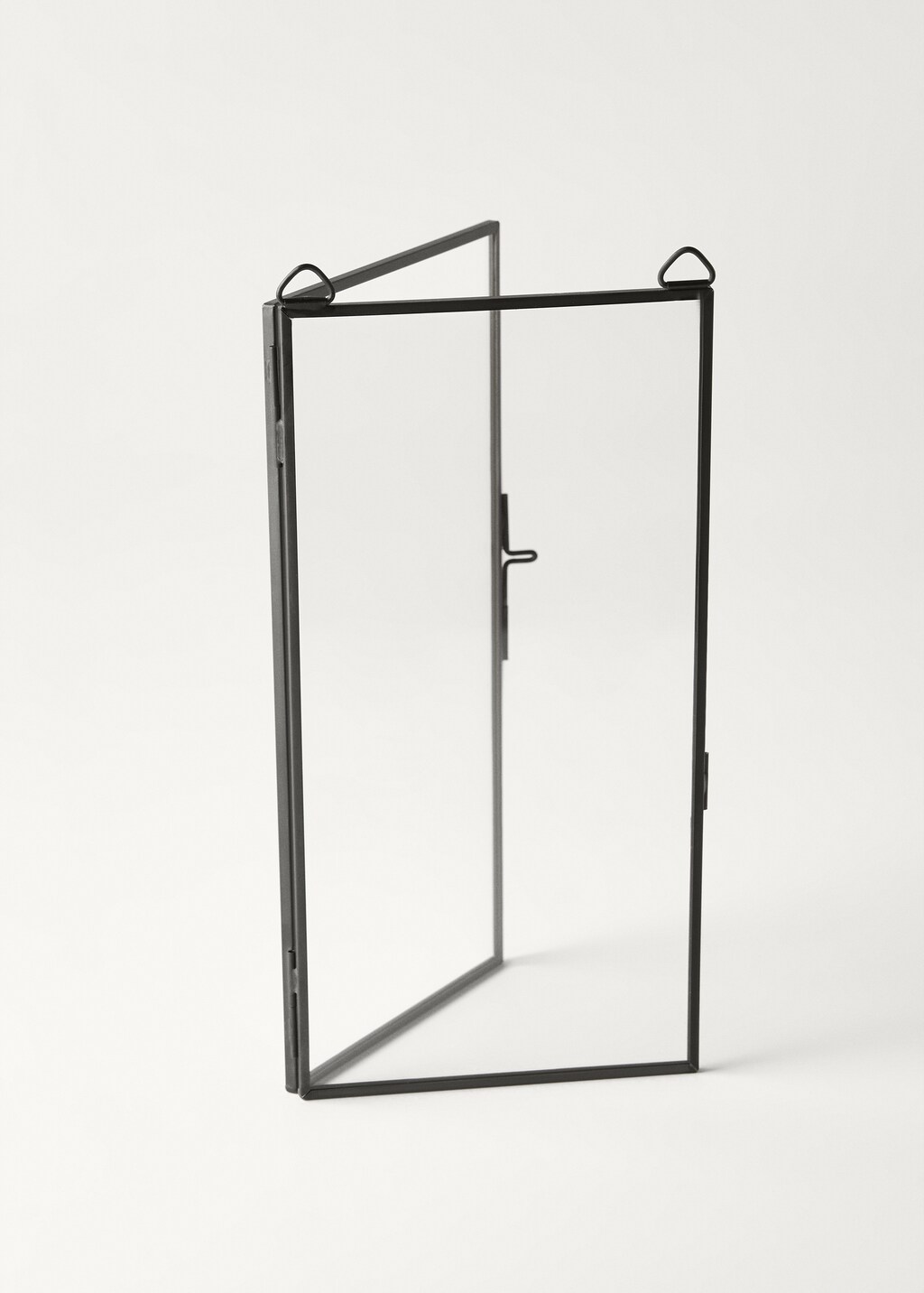 Elongated metal frame - Black