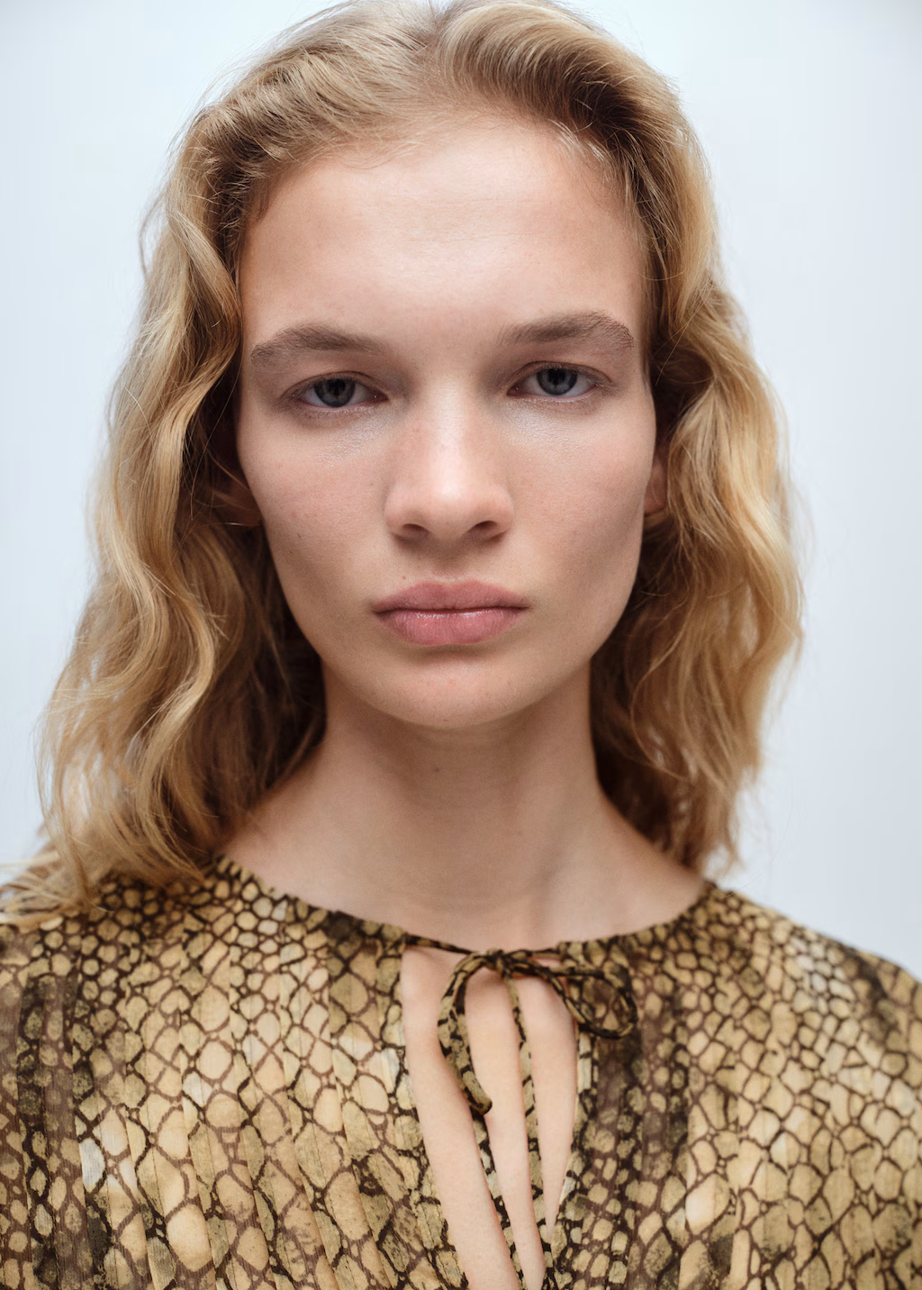 Puffed-sleeve printed shirt - Brown