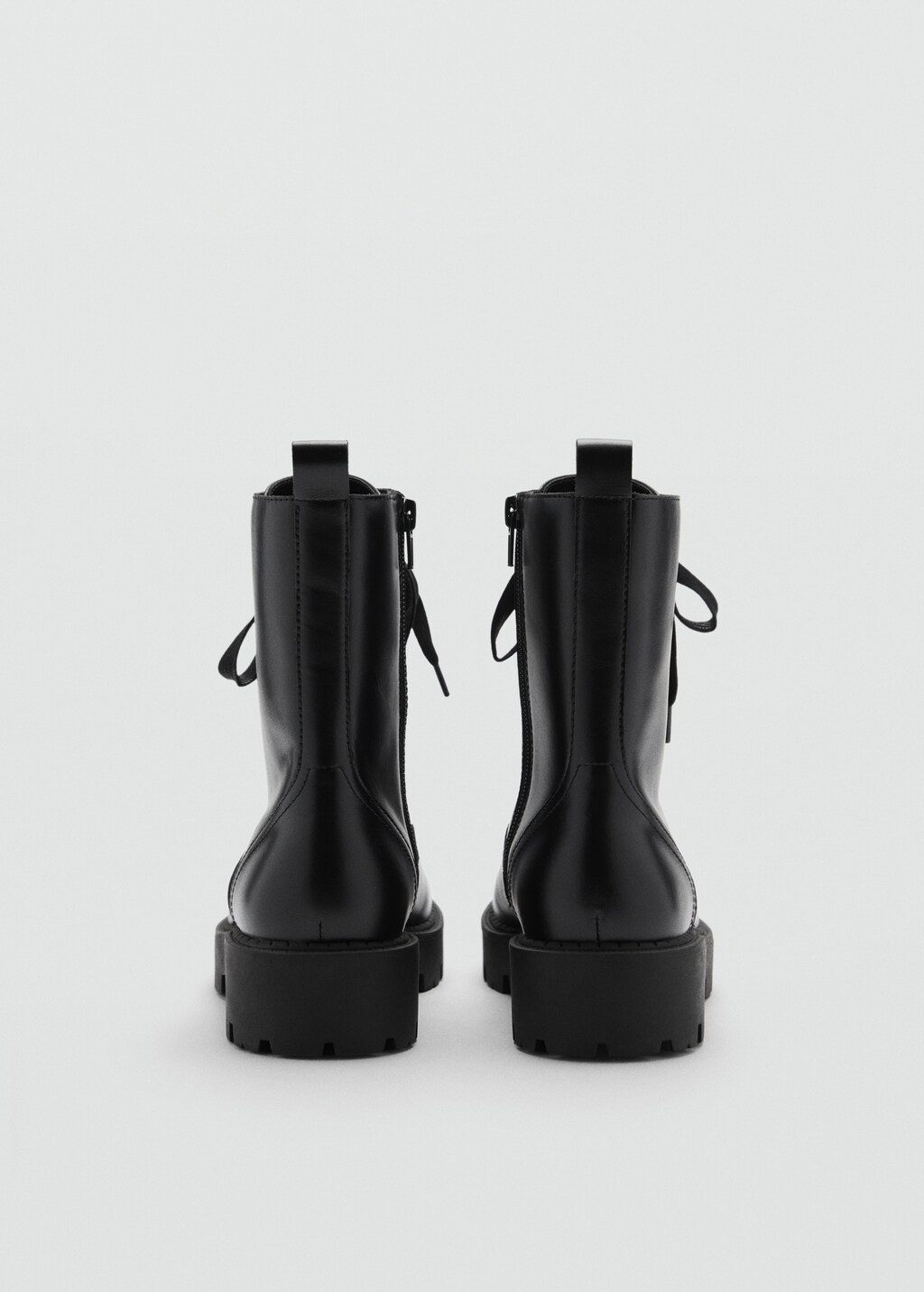 Lace-up leather ankle boots - Black