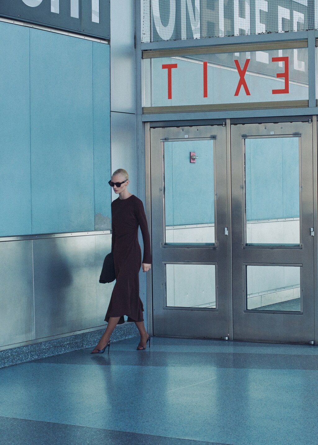 Midi-dress with draped waist - Brown