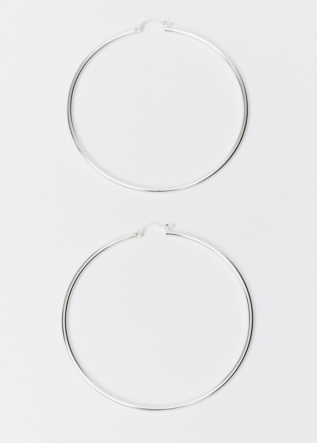 Thin hoop earrings - Silver