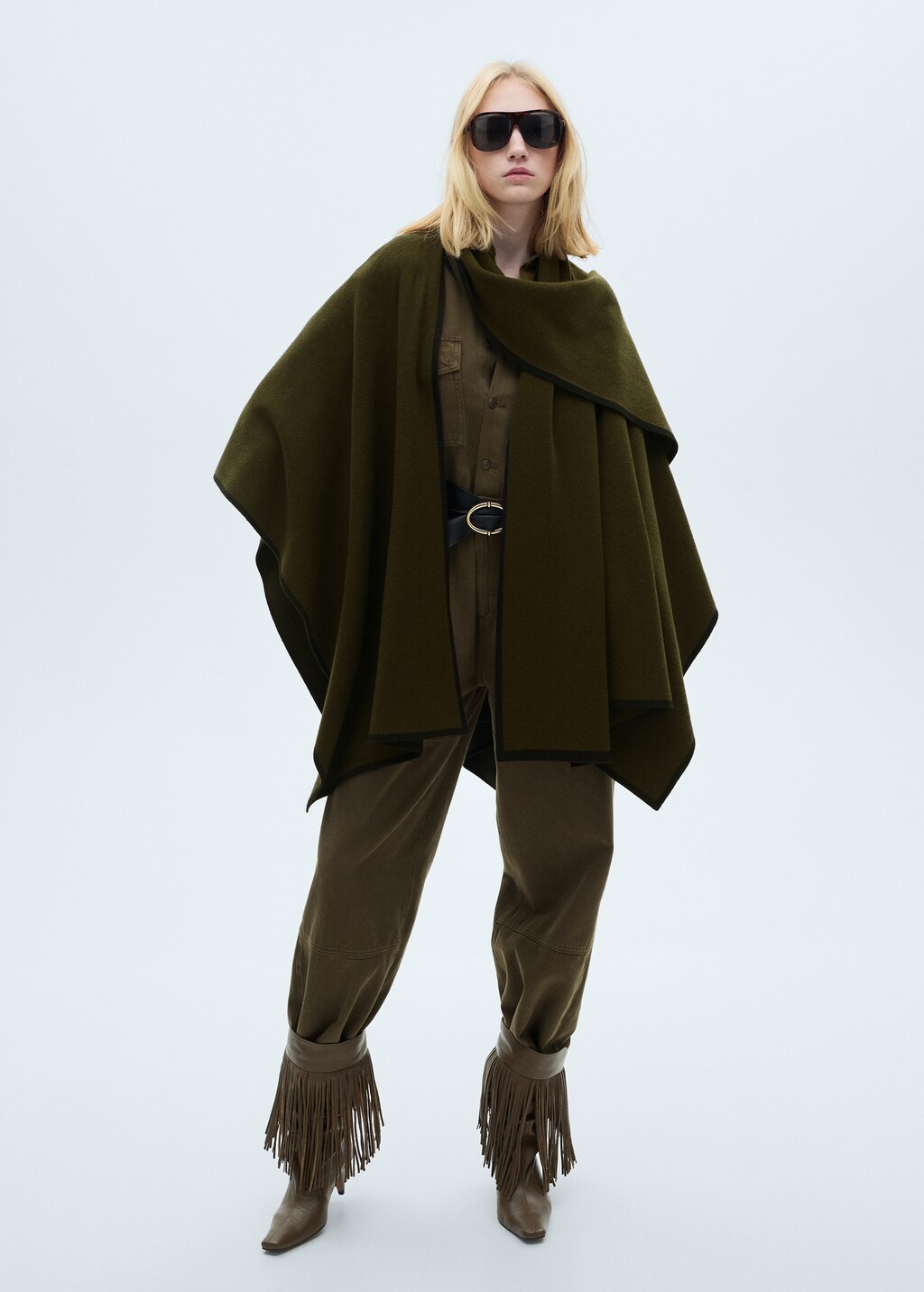Knitted cape with contrasting trim - Khaki