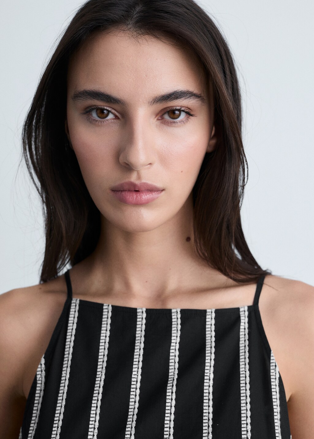 Embroidered halter-neck dress - Black