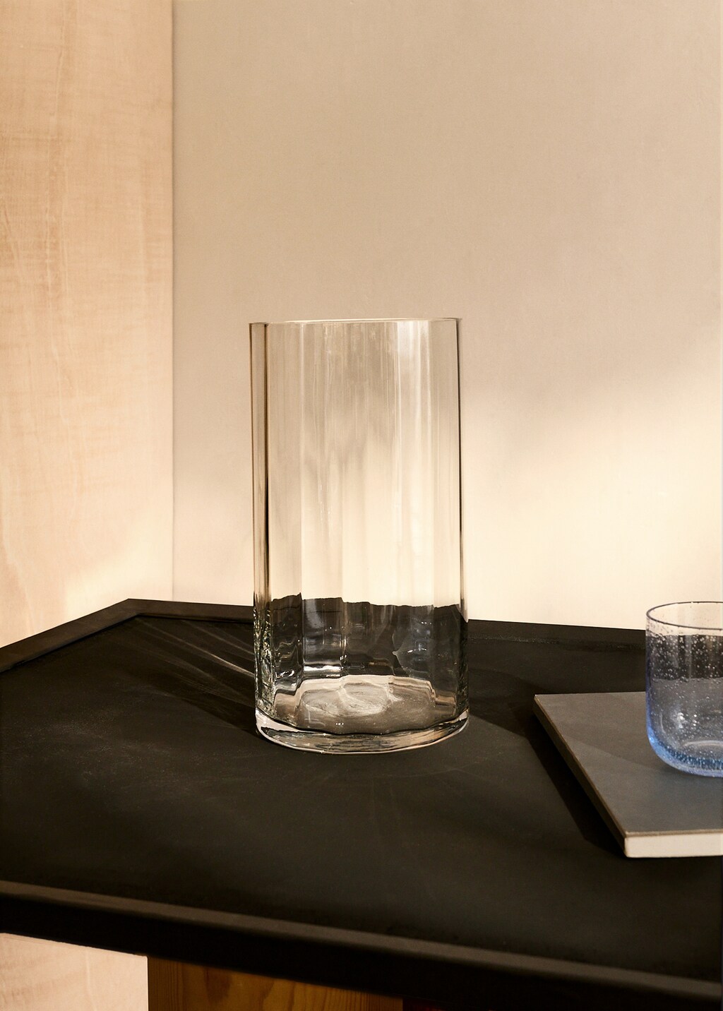 Hand-blown glass vase with large stripes - Grey