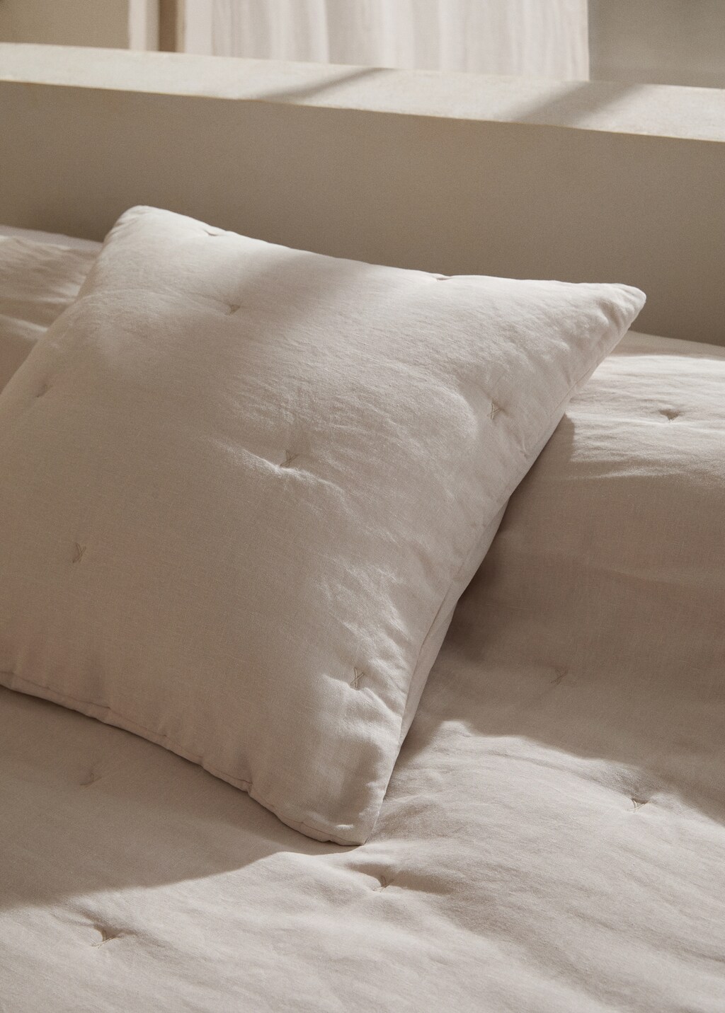 100% linen cushion cover 60x60cm - White