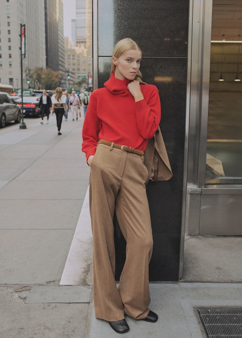 Turtleneck knitted sweater - Vibrant blue