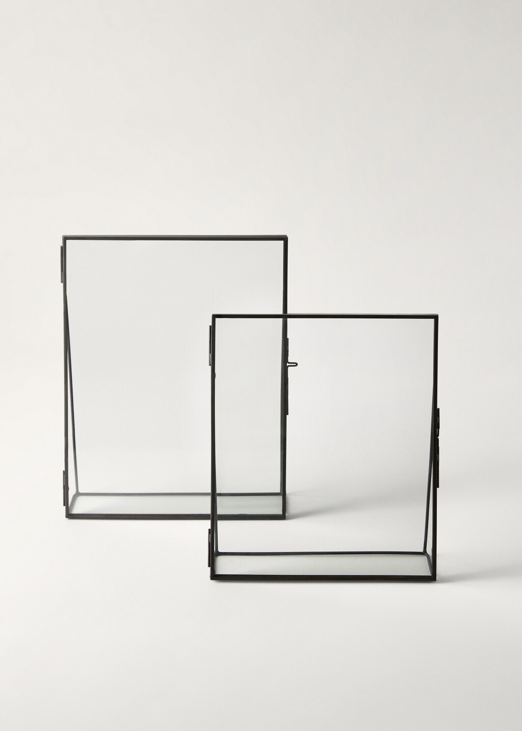 Metal frame large triangular foot - Black