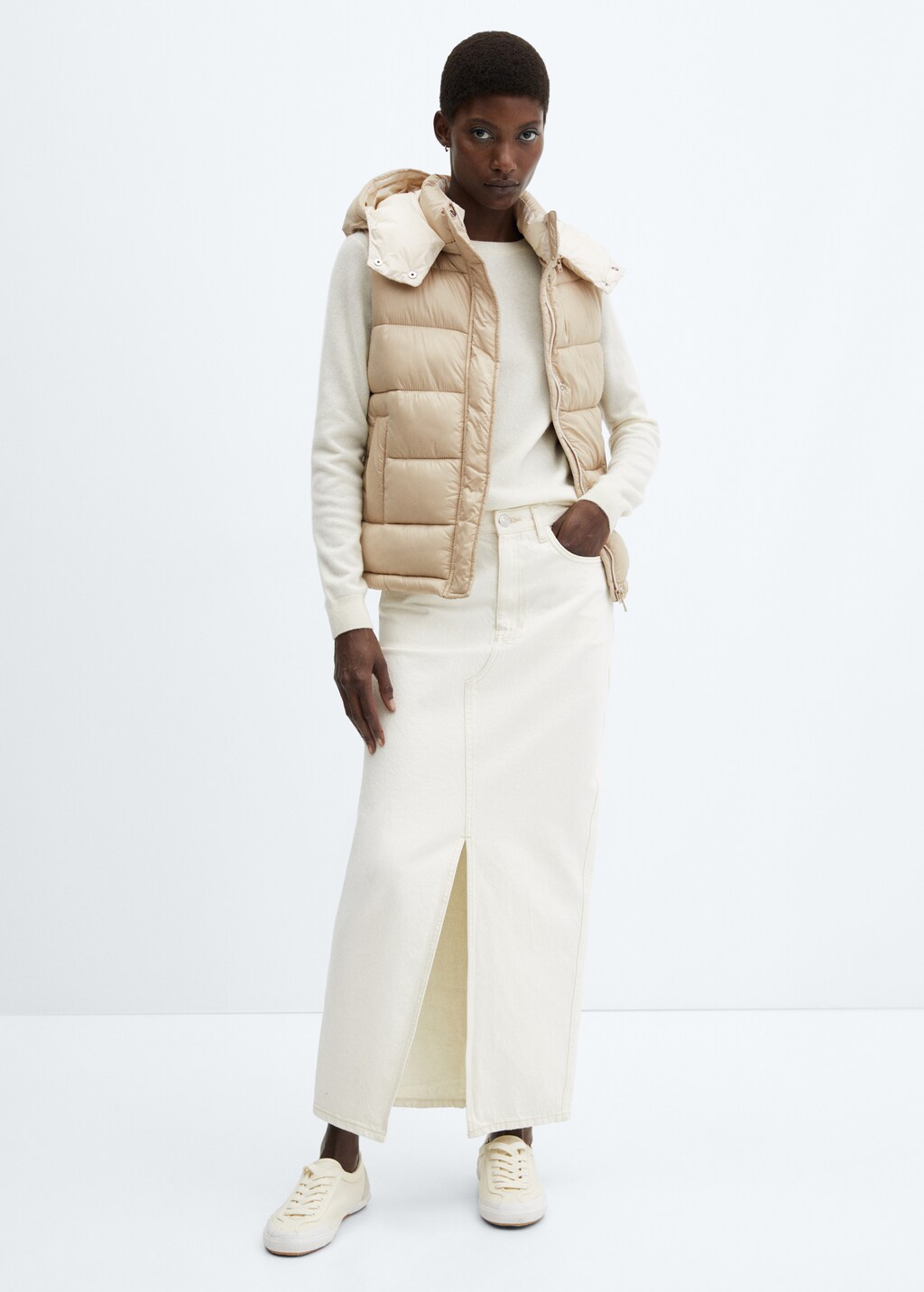 Water-repellent quilted gilet with hood - Black