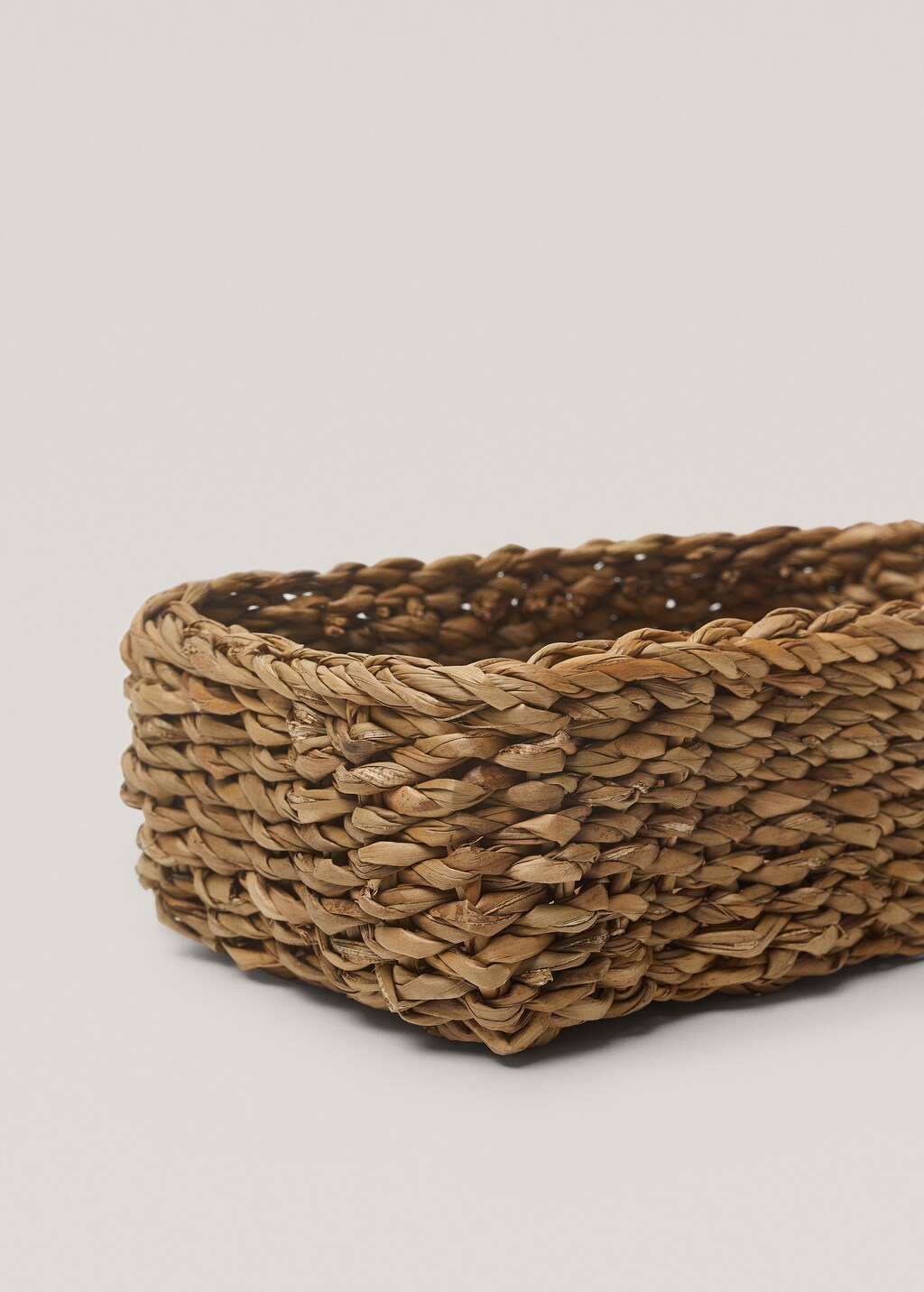 Natural fibre braided basket 22x14cm - Brown