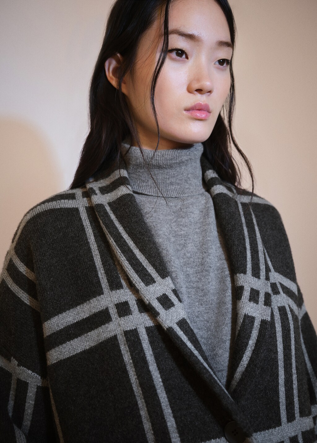 Check knitted coat - Charcoal