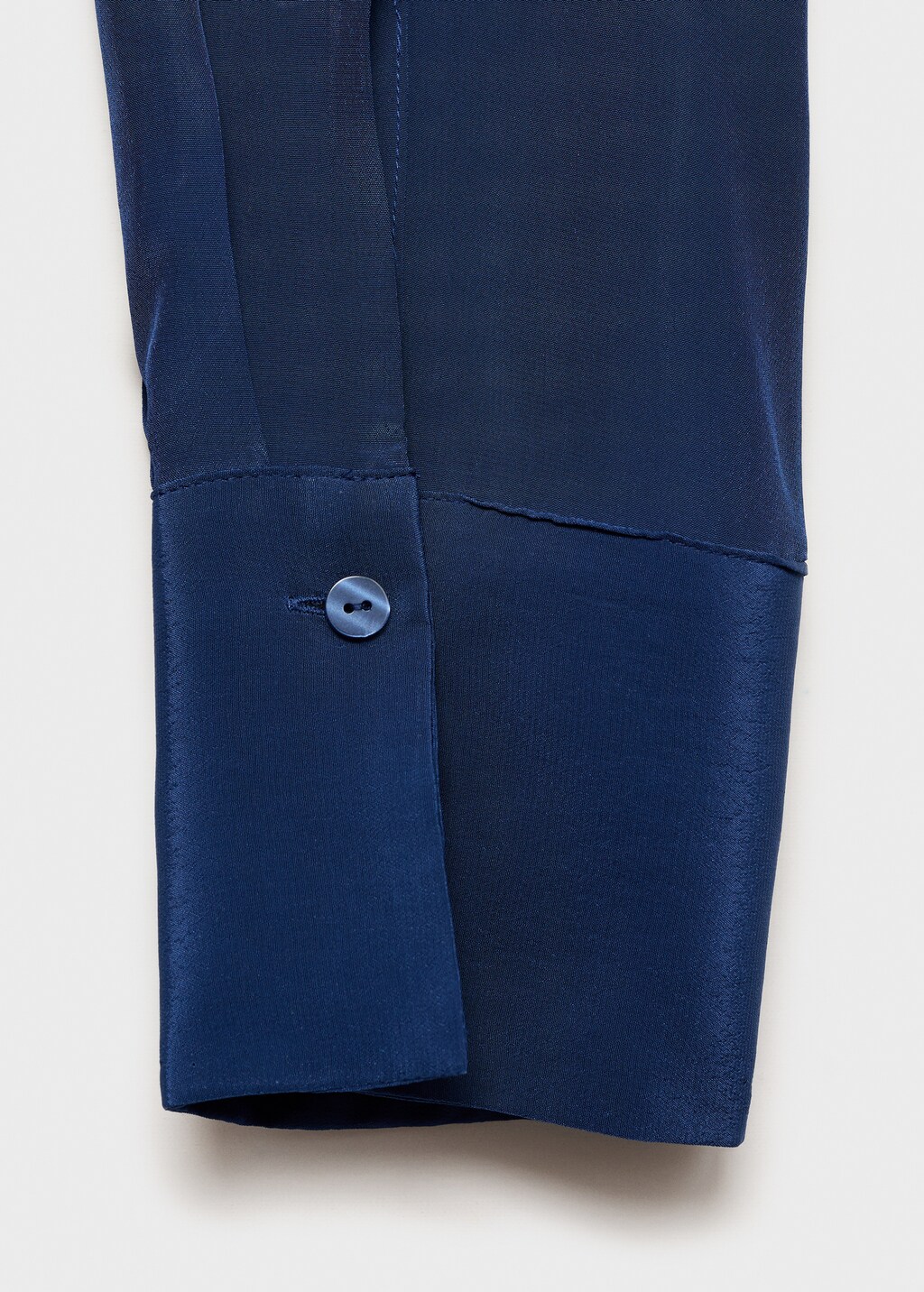 Satin shirt with bow - Black