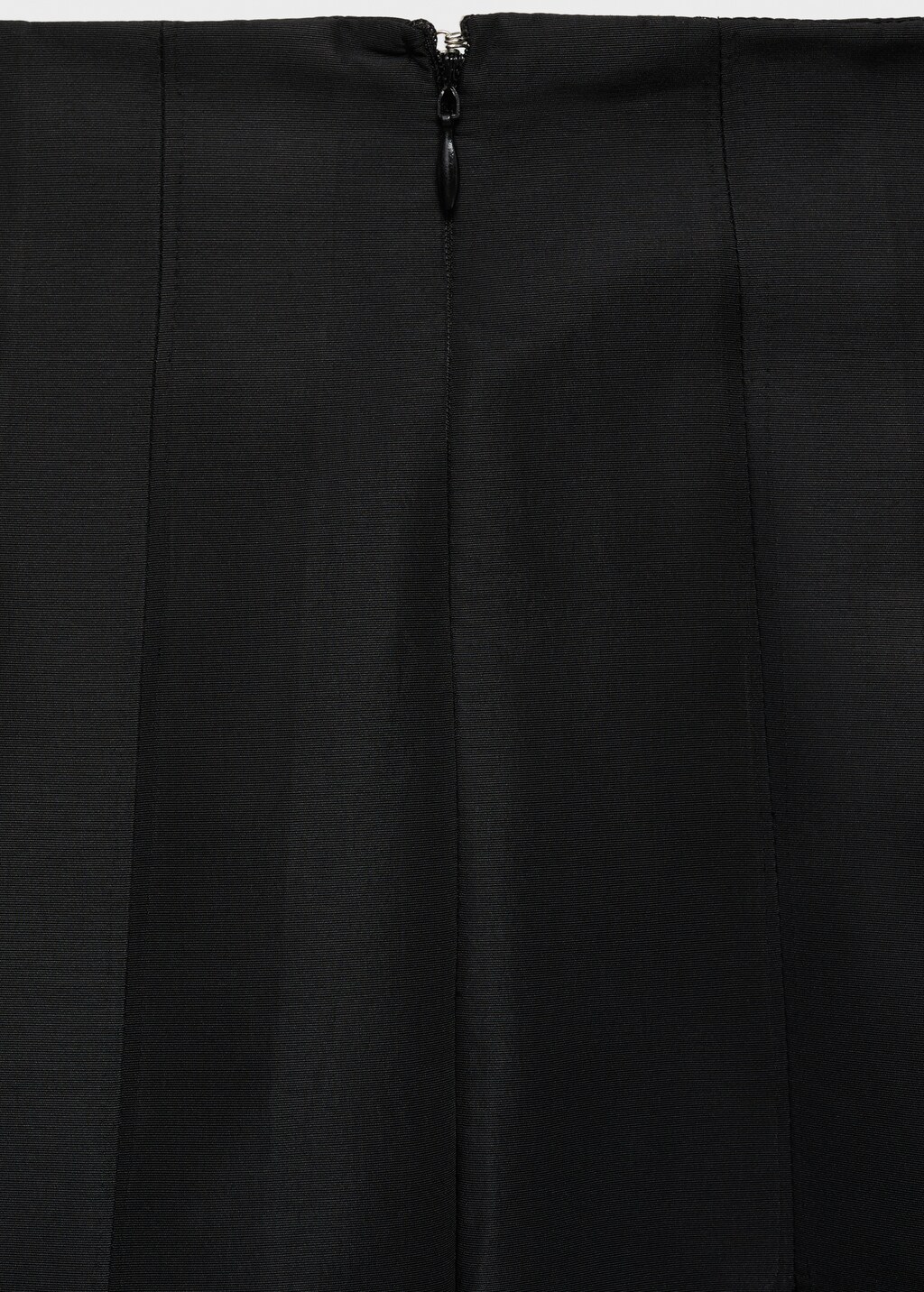 Flared skirt with pleated detail - Black