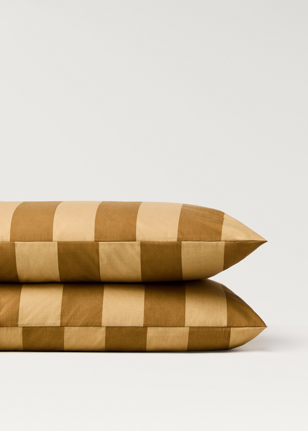 Cotton percale striped pillowcase, 50x75 cm - Pink