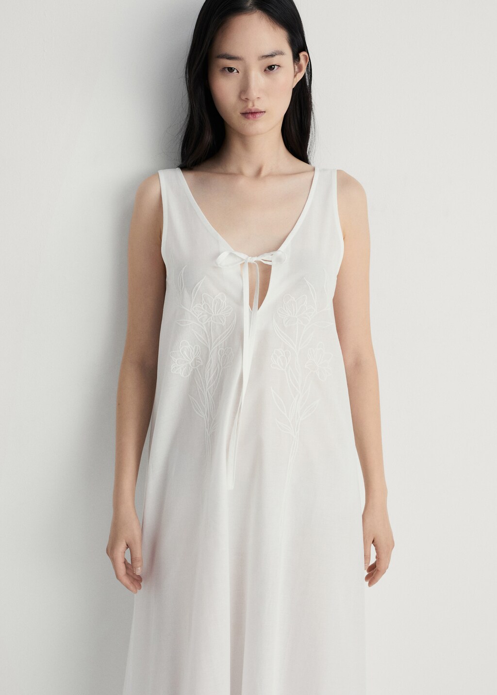 Embroidered cotton nightgown - White