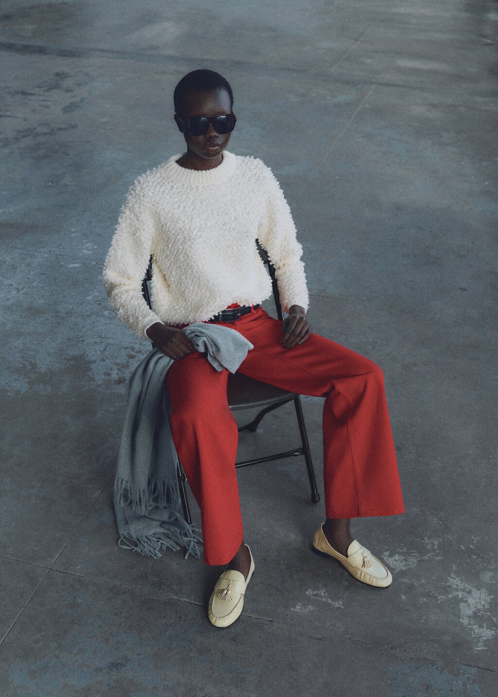 Round-neck bouclé sweater - Ecru