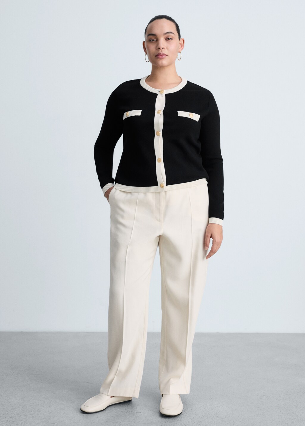 Knitted jacket with jewel buttons - Ecru