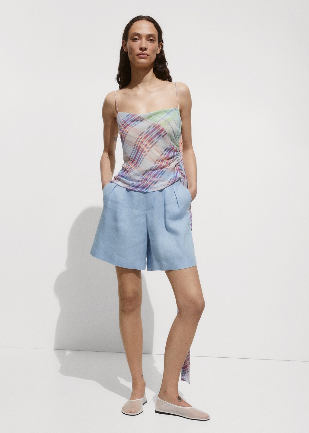 Straight-fit linen shorts - Sky Blue