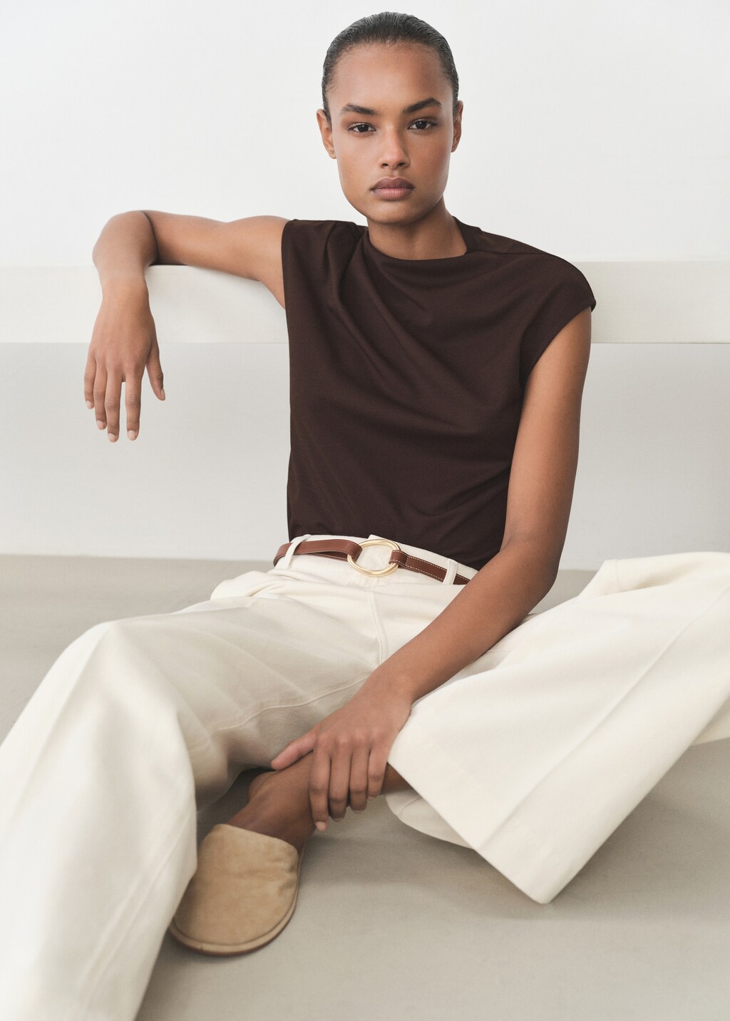 T-shirt with gathered asymmetrical neck - Sand