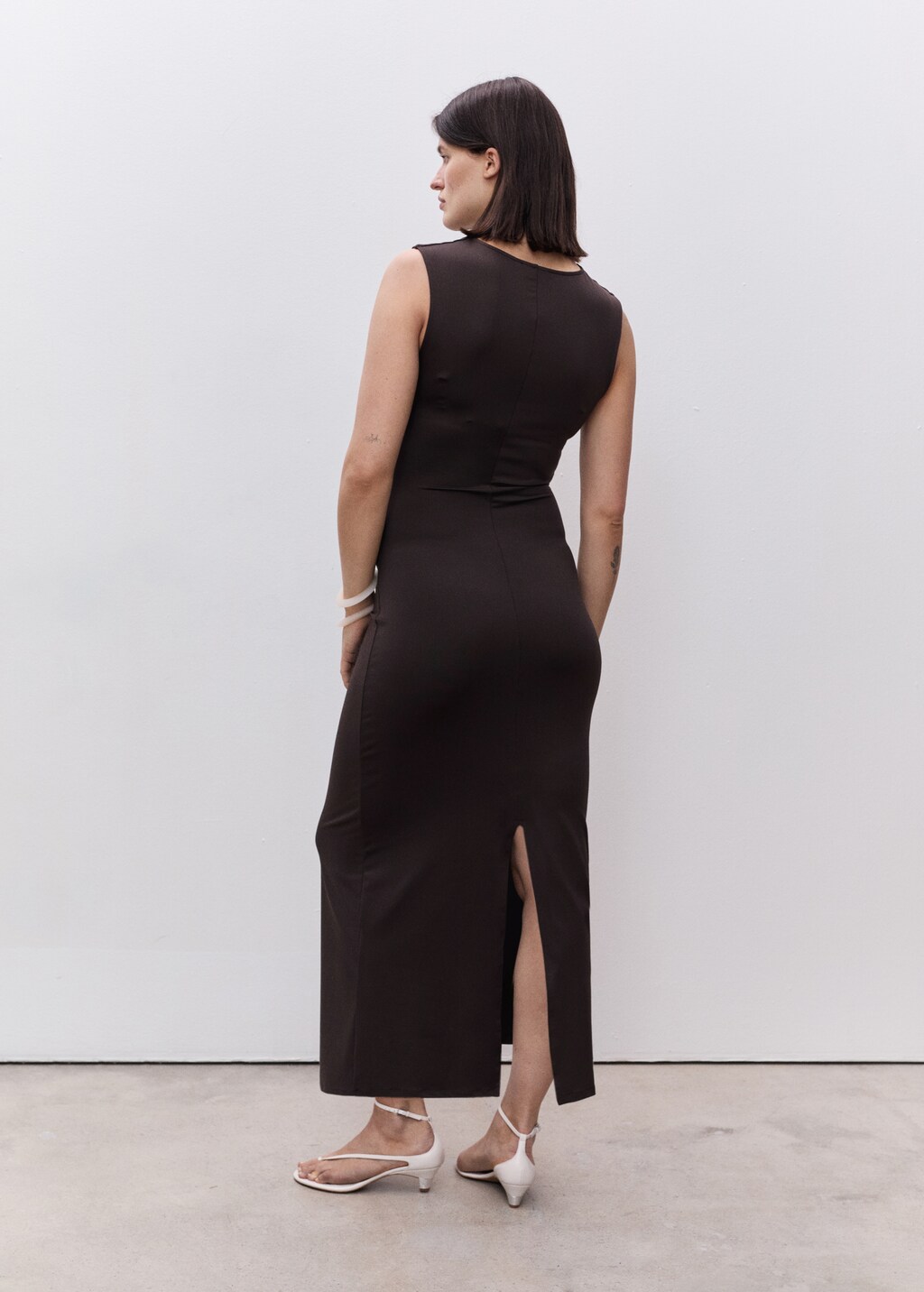 Long dress with back opening - Brown
