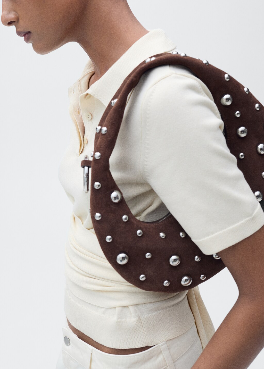 Short-sleeved sweater with knot detail - Ecru