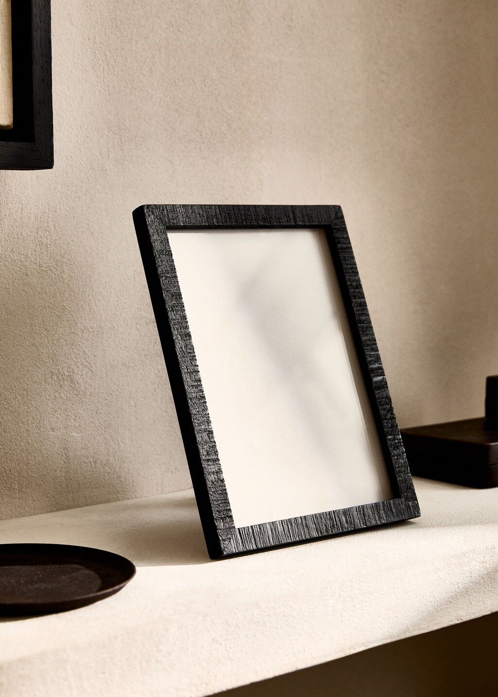 Large textured wood frame - Black