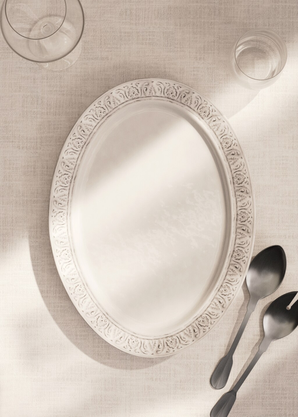 Stoneware decorative border tray - Off White