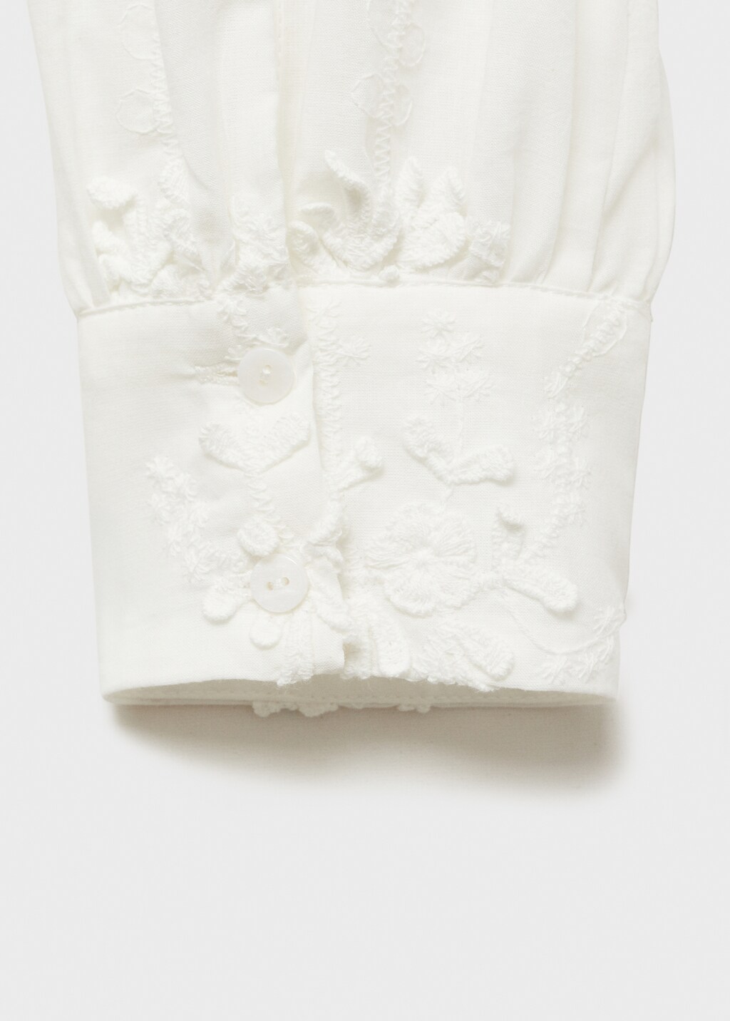 Flower-embroidered cotton blouse - Off White