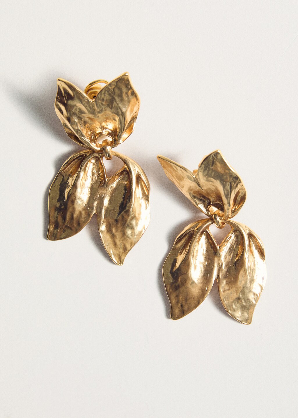 Pendant-design earrings - Gold