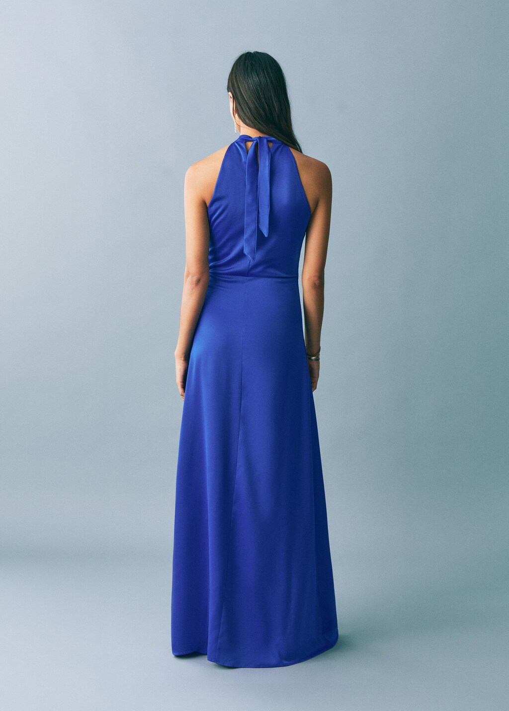 Long halter-neck dress - Vibrant blue