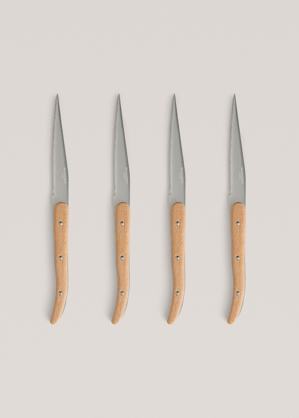 4-piece serrated knife set with wooden handles - Brown