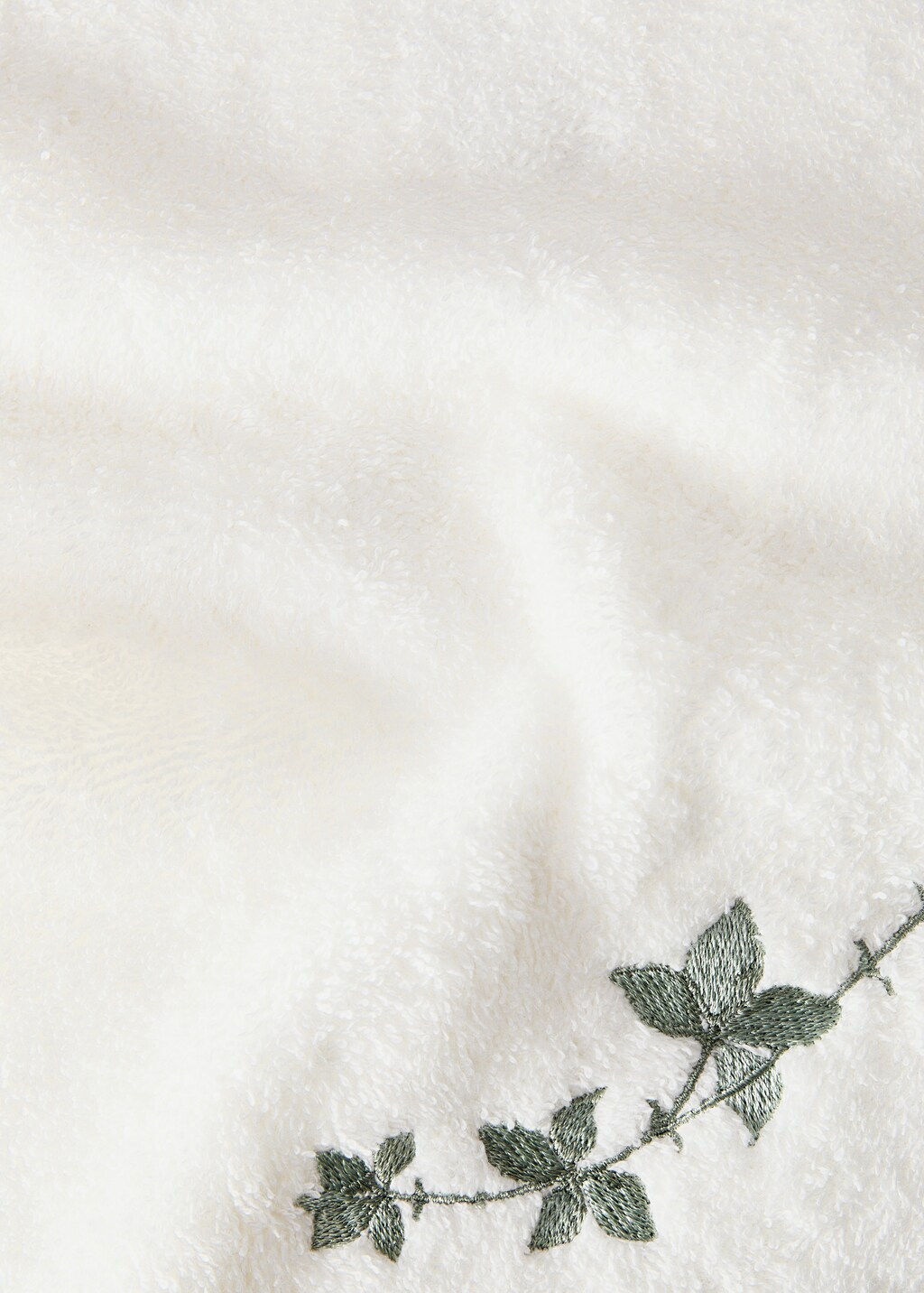Towel with leaf embroidery - Off White
