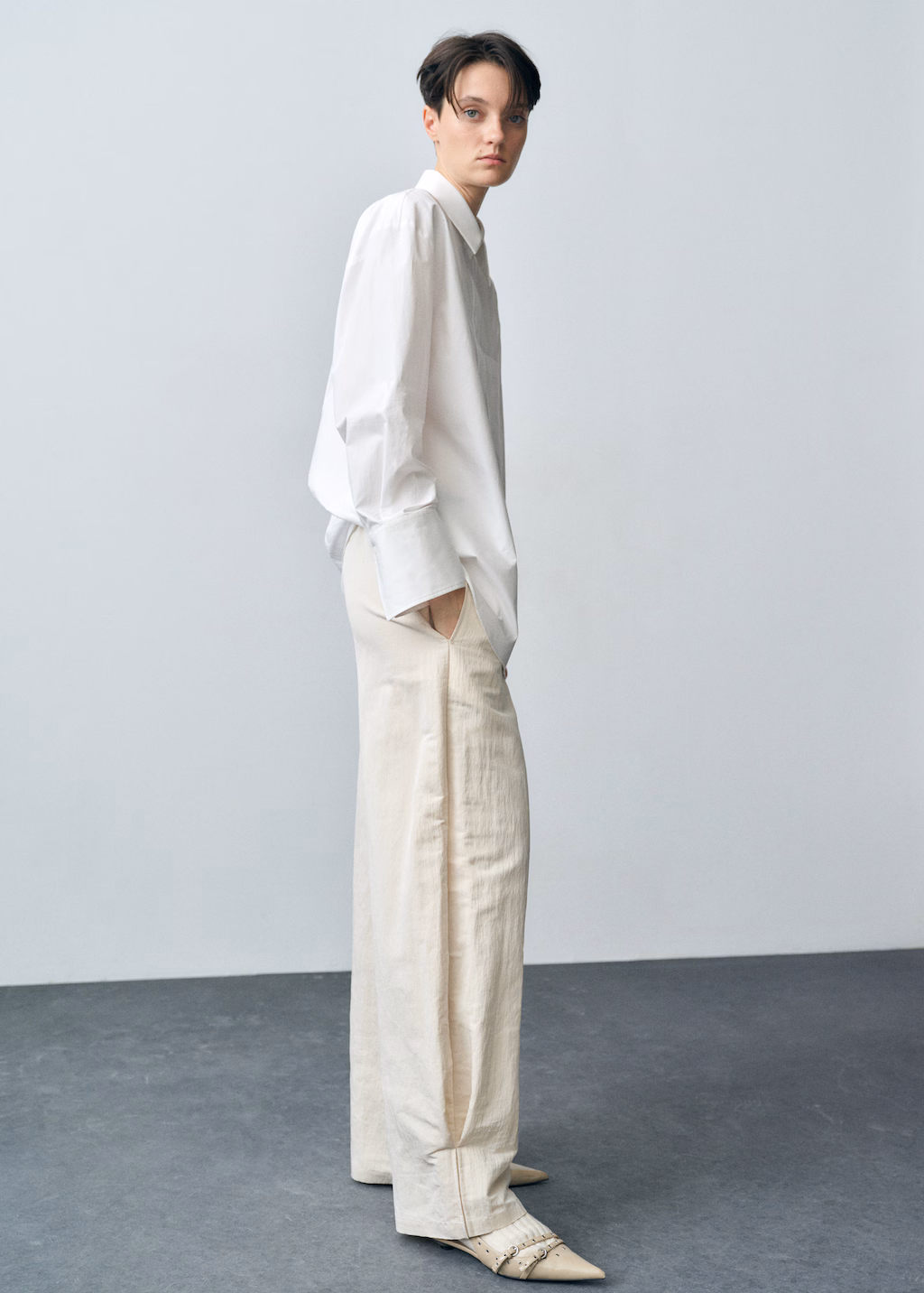Pleated jogger trousers - Ecru