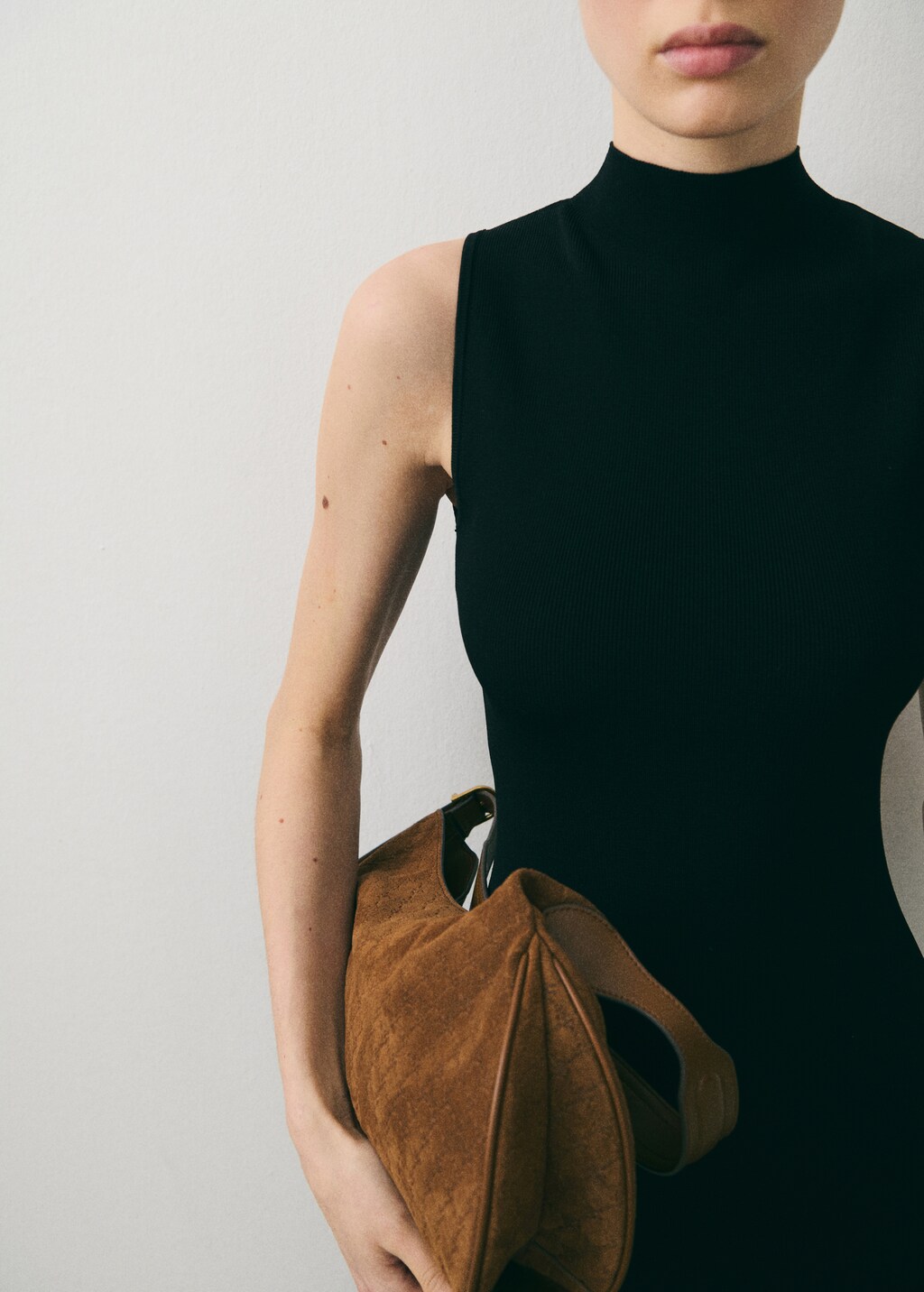 Suede shoulder bag with logo print - Leather