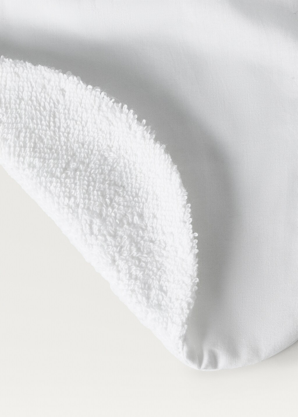 Terry cloth bib with embroidered details - White