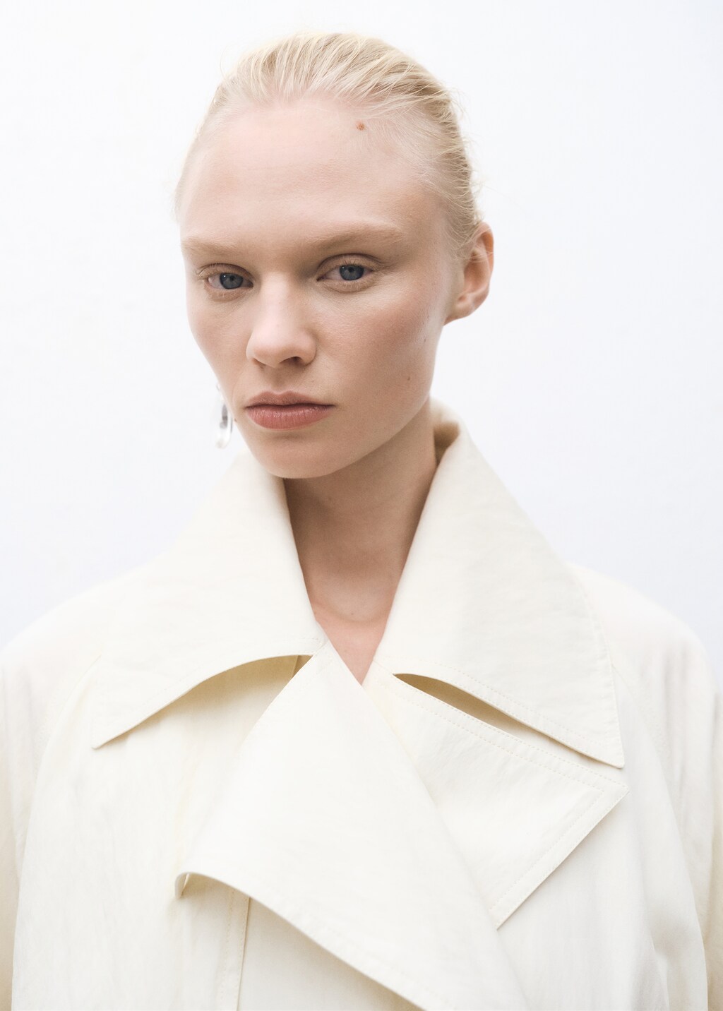 Oversized trench coat with lapels - Ecru