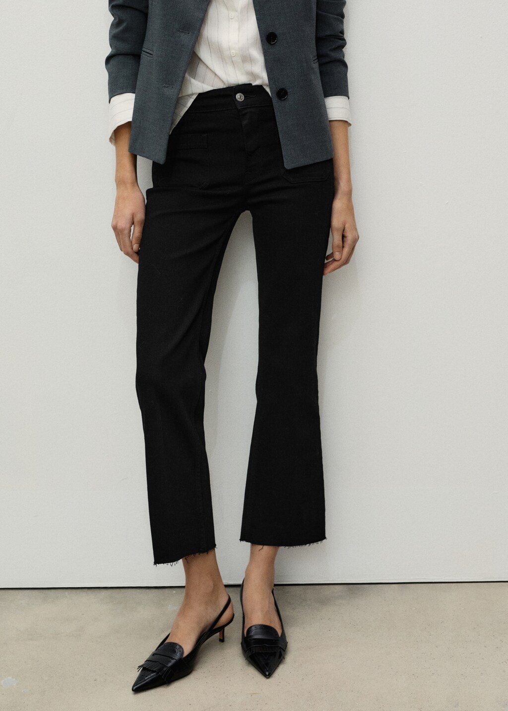 Flared cropped jeans with pockets - Chocolate