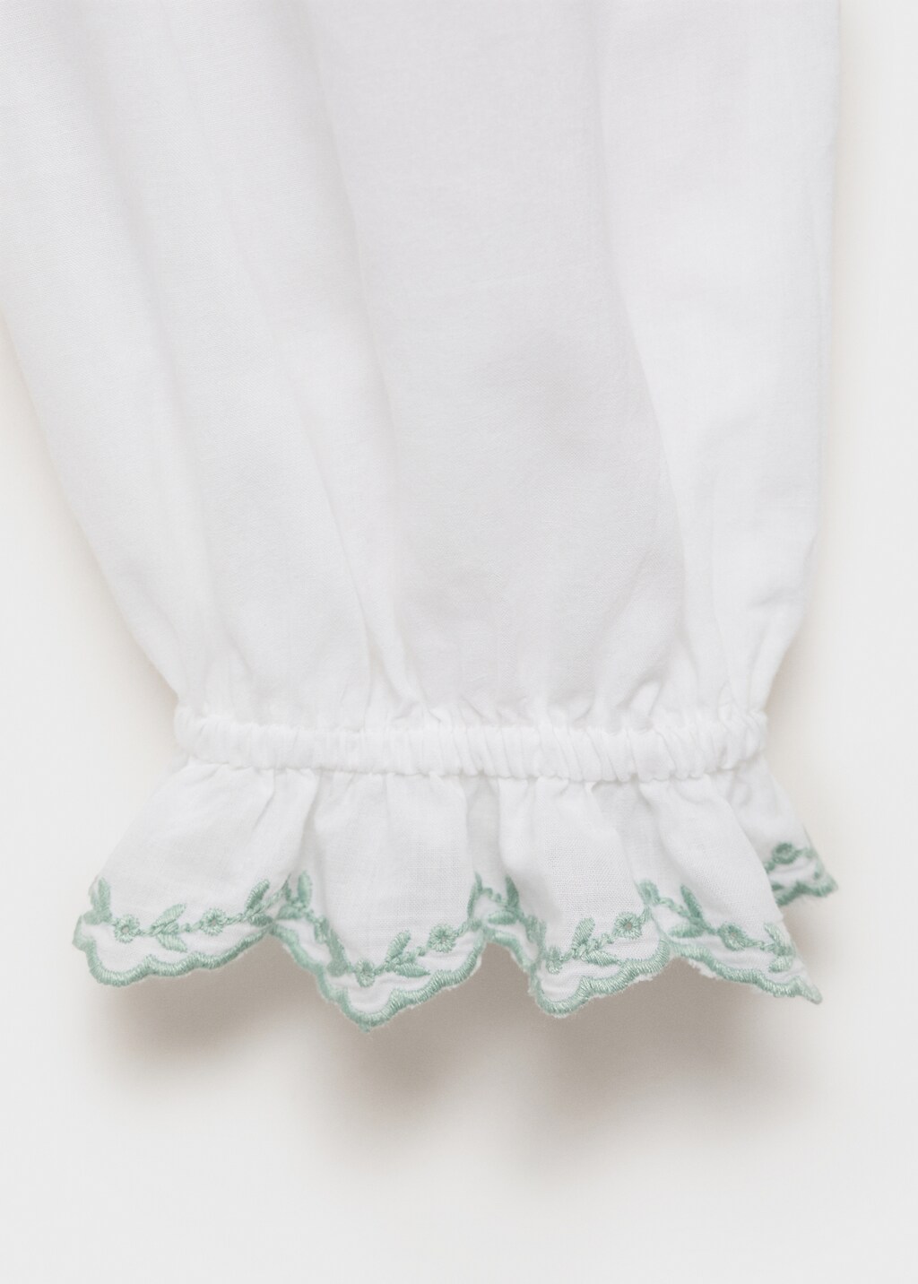 Ruffle neck blouse - Off White