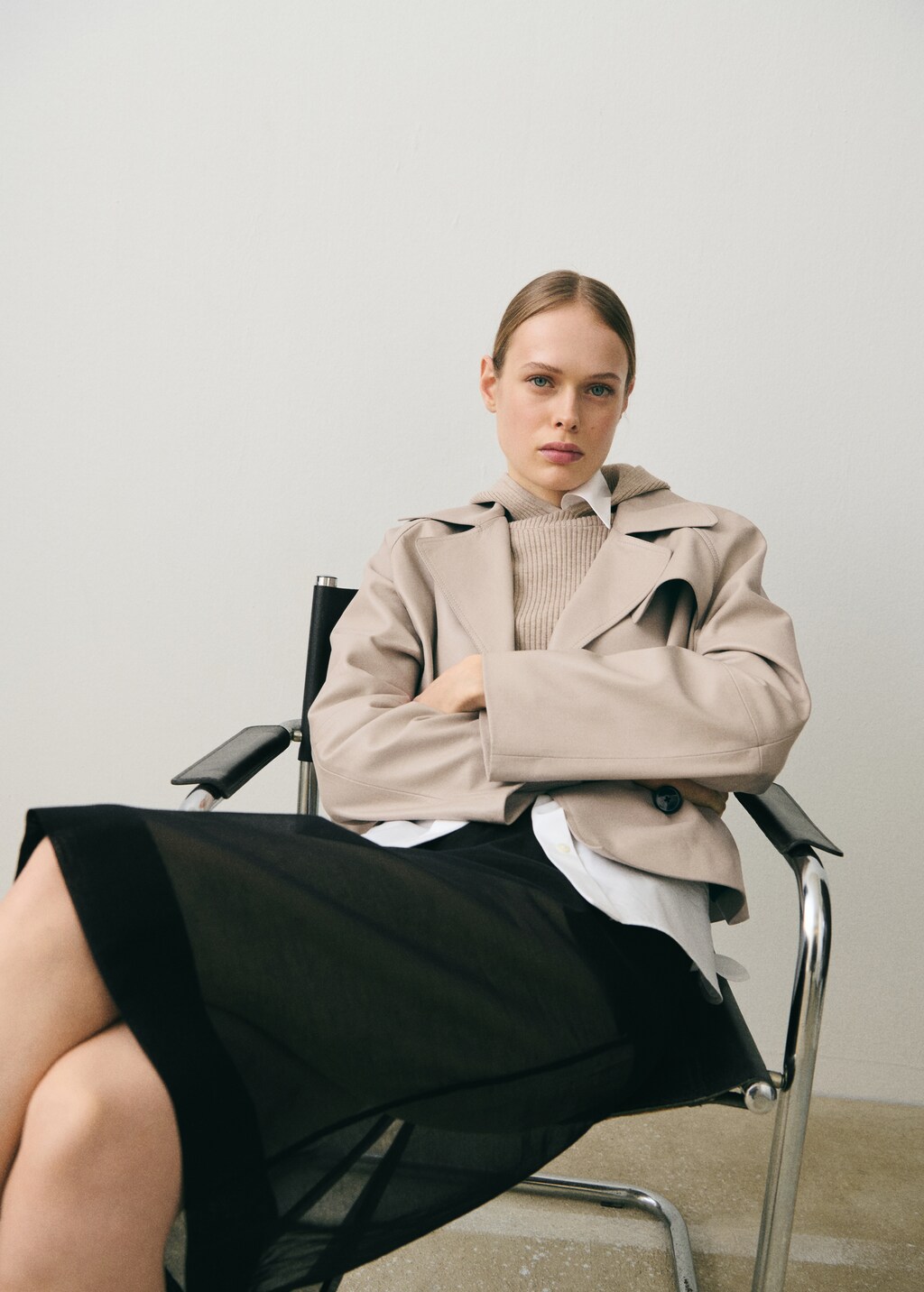 Cropped leather trench coat - Ice Grey