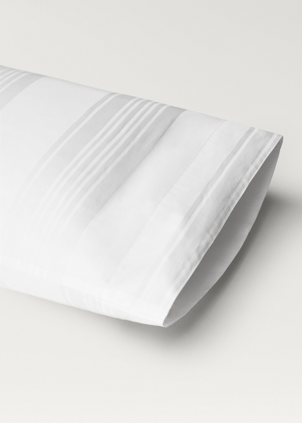 Cotton sateen 300 thread count striped pillowcase 45x110 cm - White