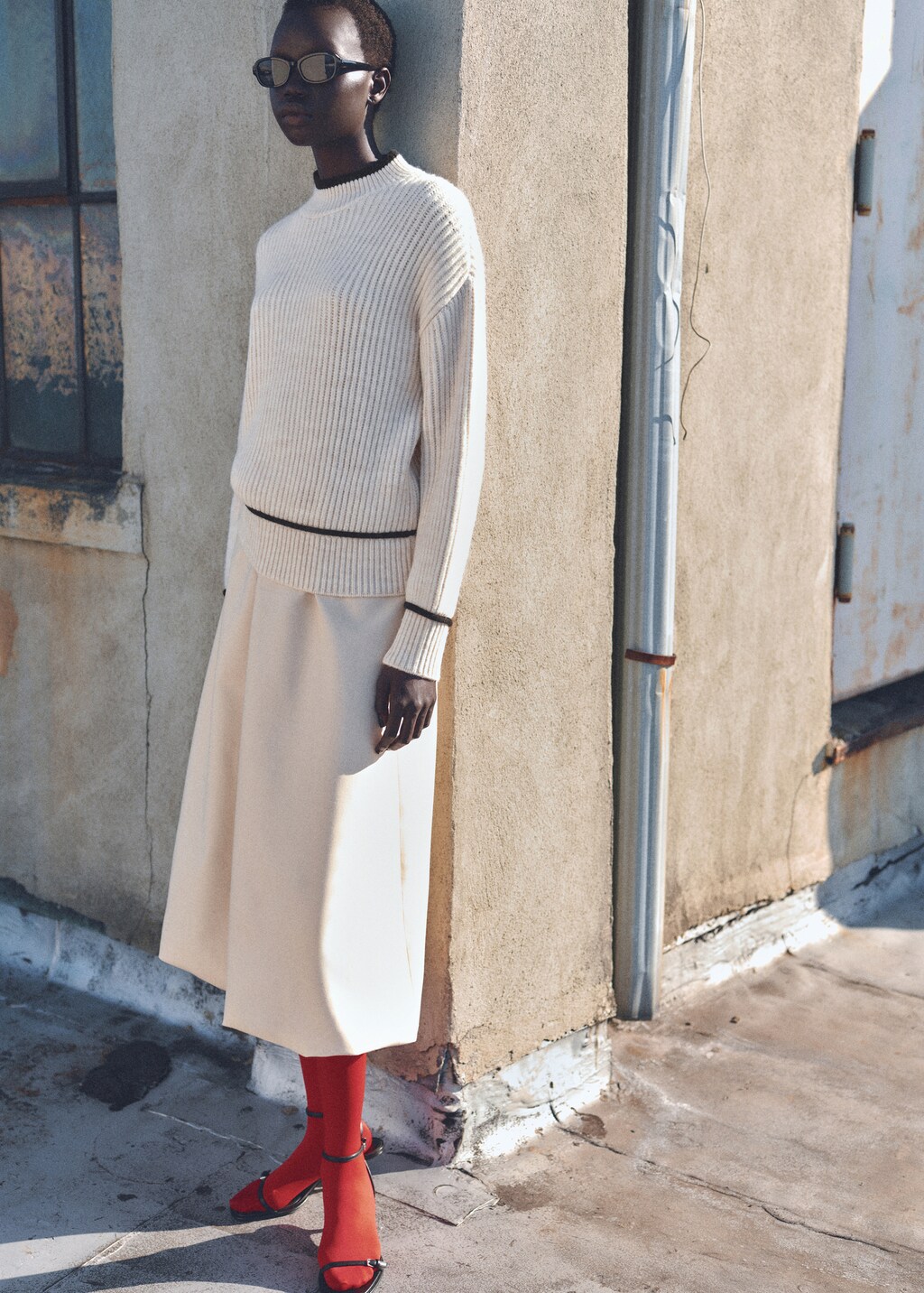 Perkins-neck sweater with contrasting details - Beige