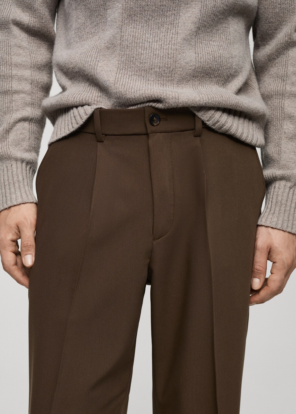 Regular-fit pleated flowy trousers - Grey